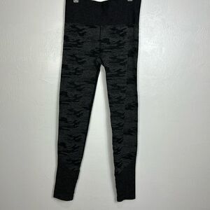 Ryka Camo Print Gray Seamless Mid Rise Workout Leggings Size L